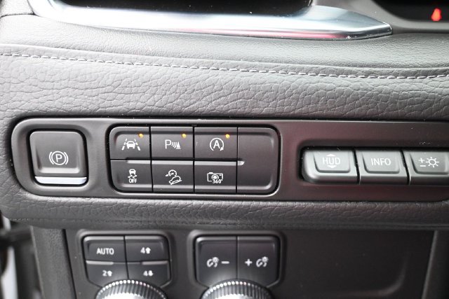 Used 2023 GMC Yukon Denali AWD/4WD image 26