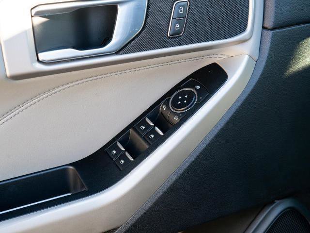 Certified 2022 Ford Explorer XLT w/ Equipment Group 202A image 15