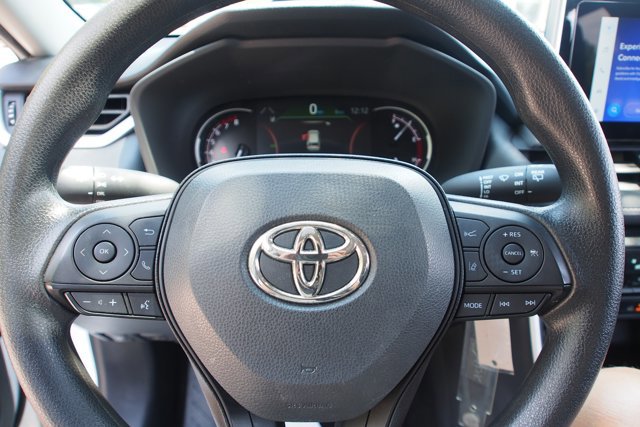 Used 2024 Toyota RAV4 LE FWD image 21