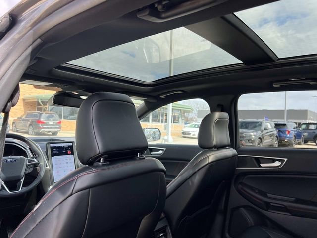 Certified 2024 Ford Edge ST-Line image 16