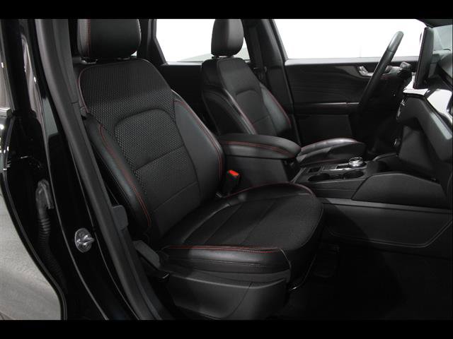 Certified 2023 Ford Escape ST-Line w/ Tech Pack #1 FWD image 17