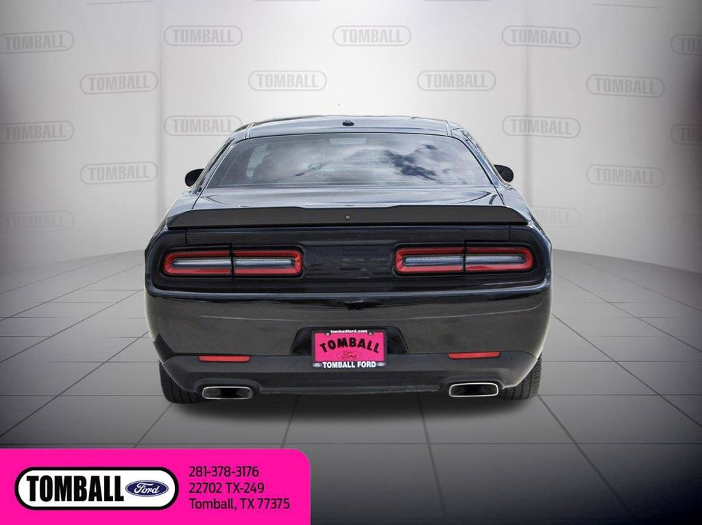 Used 2021 Dodge Challenger R/T w/ Blacktop Package image 6