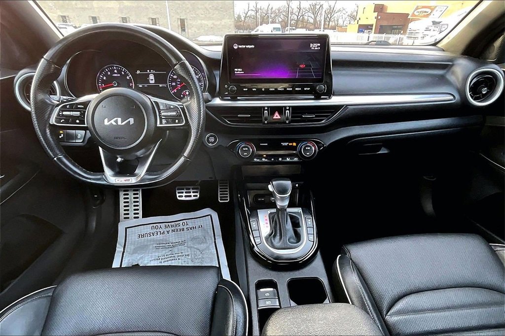 Used 2022 Kia Forte GT-Line w/ GT-Line Premium Package image 14