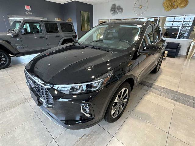 Certified 2023 Ford Escape Platinum AWD/4WD image 7