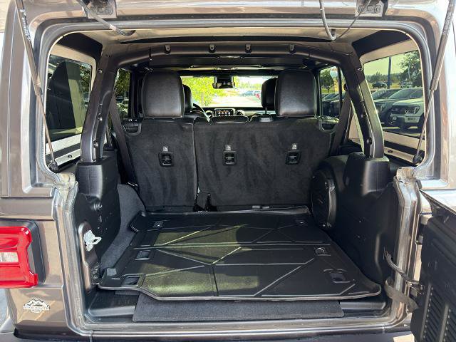 Used 2021 Jeep Wrangler Unlimited Sahara AWD/4WD image 18
