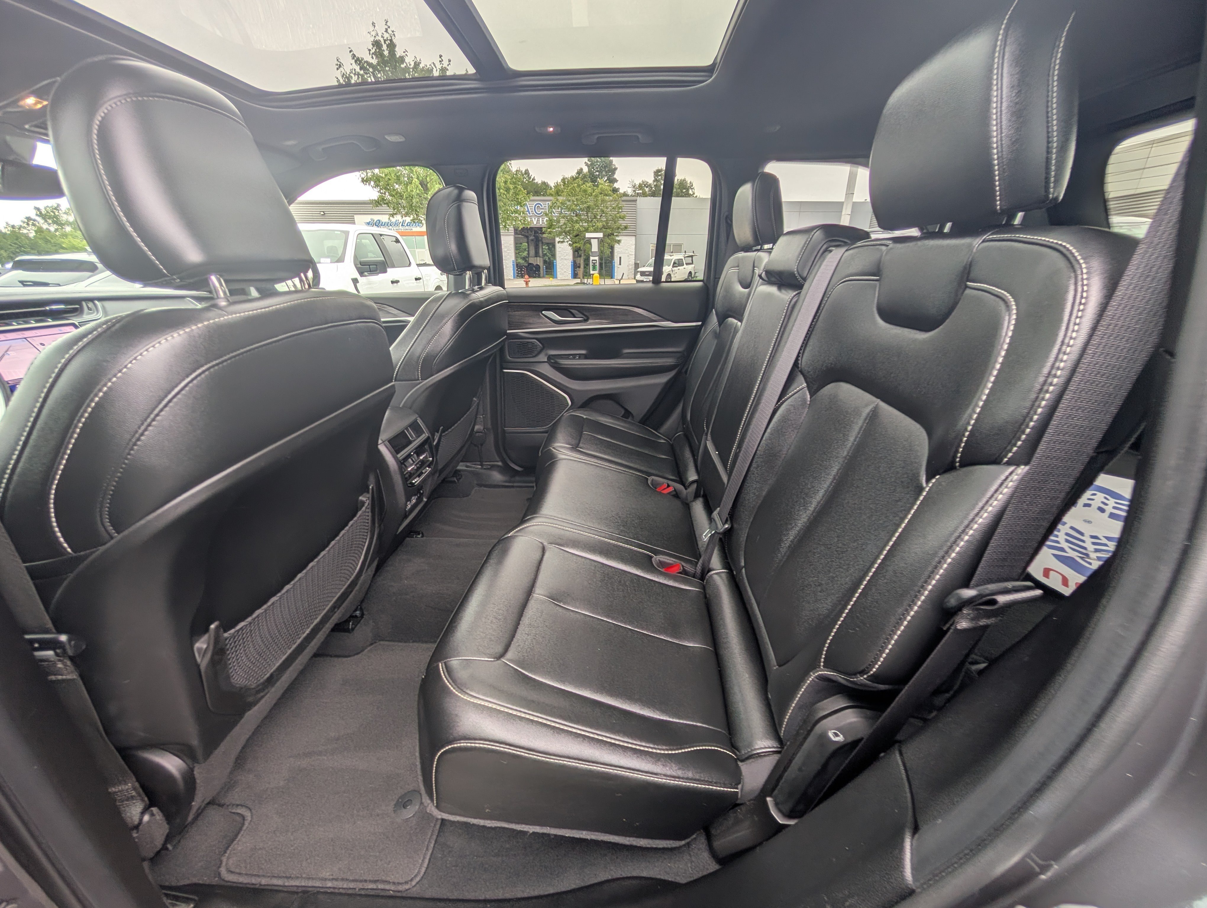 Used 2024 Jeep Grand Cherokee Limited 4xe AWD/4WD image 14