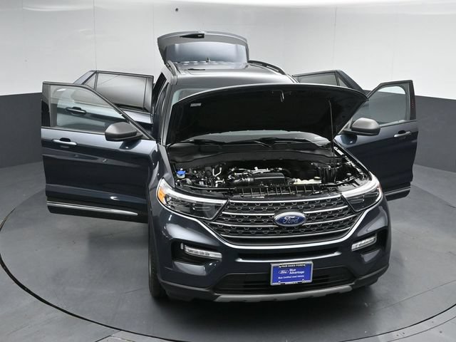 Certified 2022 Ford Explorer XLT w/ Equipment Group 202A AWD/4WD image 55