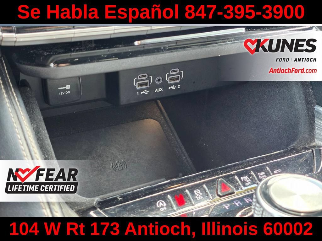 Used 2024 Jeep Wagoneer L Series II w/ Flexible Seating Group AWD/4WD image 54