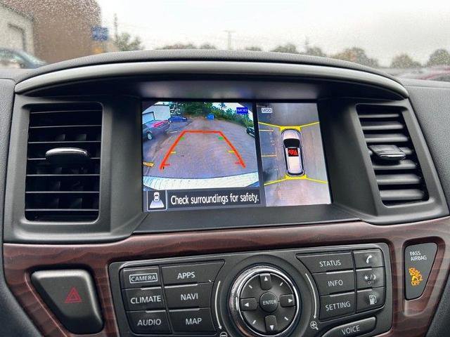 Used 2019 Nissan Pathfinder Platinum image 26