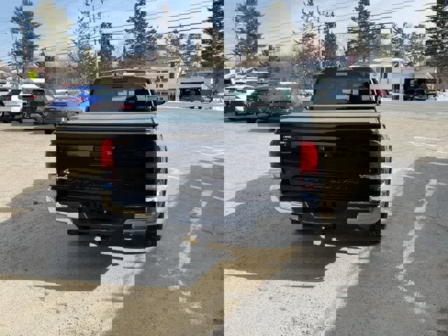 Used 2019 Toyota Tacoma SR5 AWD/4WD image 7