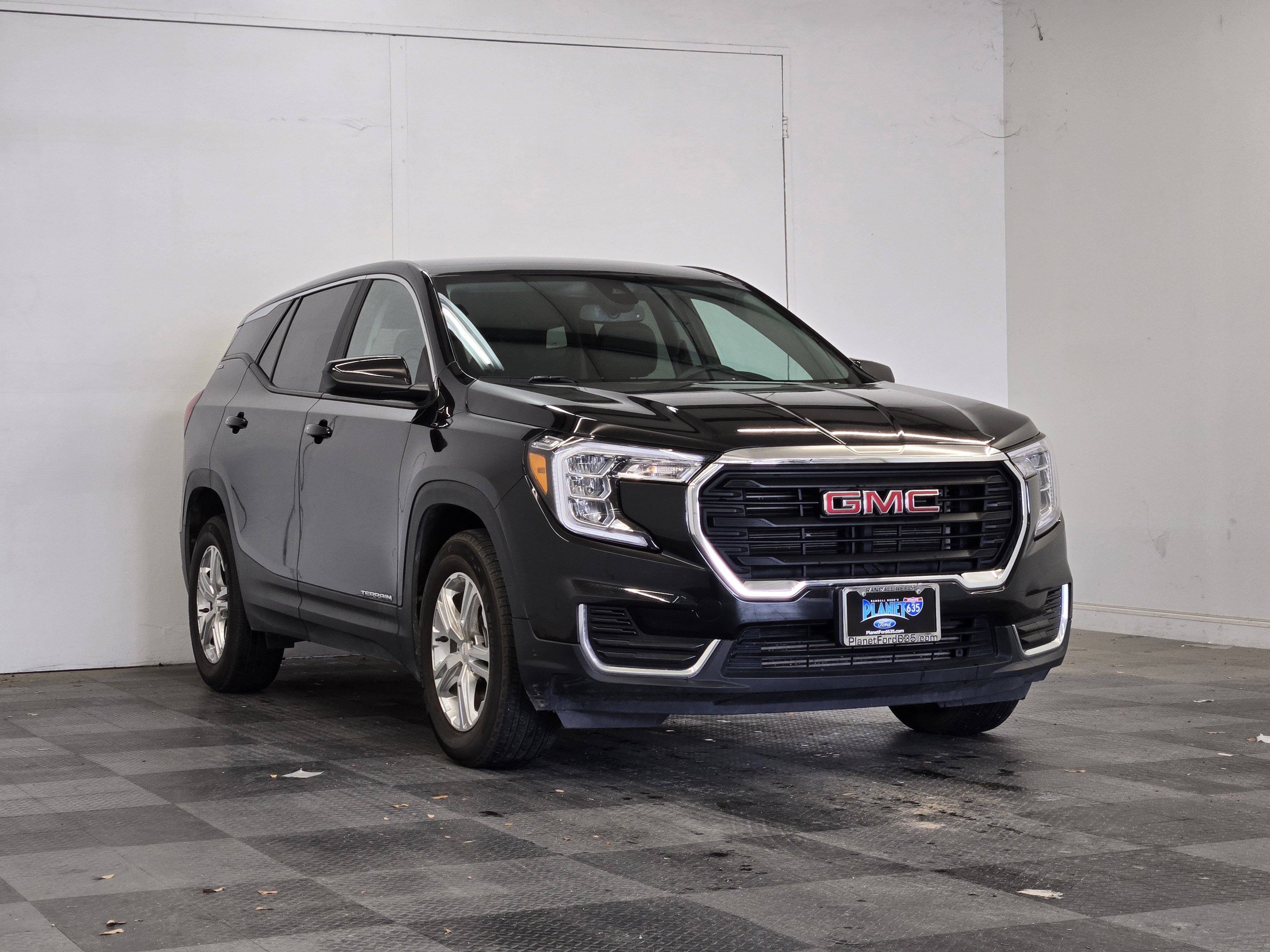 Used 2024 GMC Terrain SLE FWD image 6