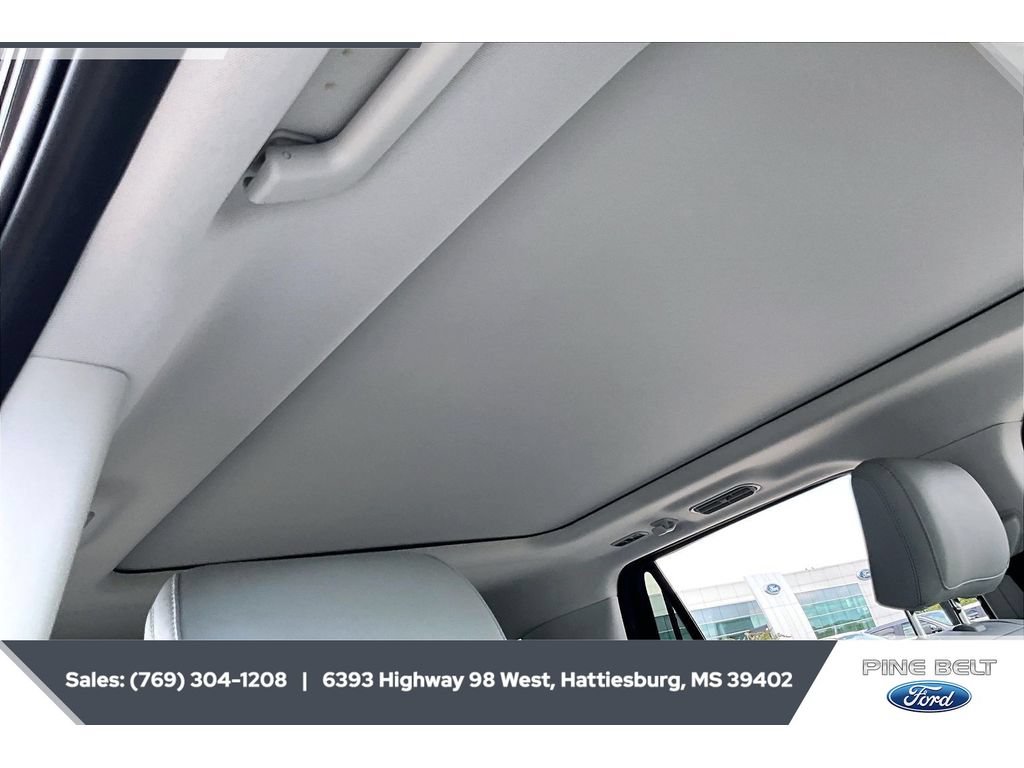 Certified 2025 Ford Expedition Platinum AWD/4WD image 16