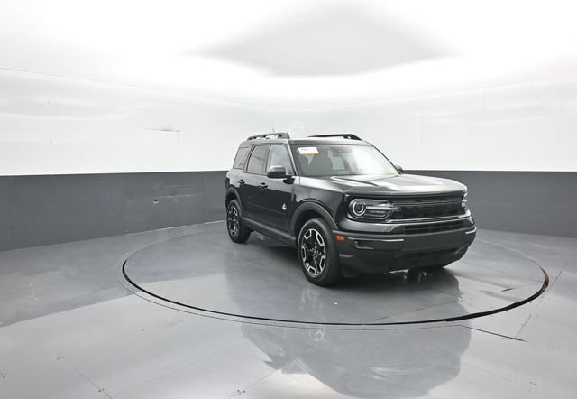 Certified 2023 Ford Bronco Sport Outer Banks AWD/4WD image 2