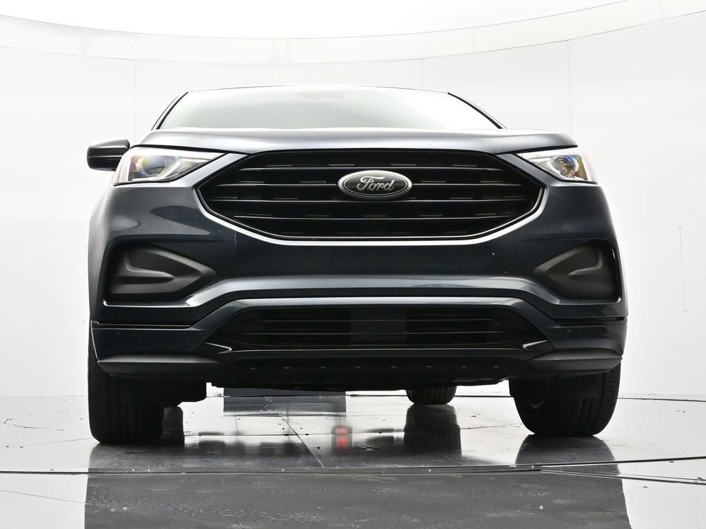 Certified 2022 Ford Edge SE w/ Black Appearance Package image 24