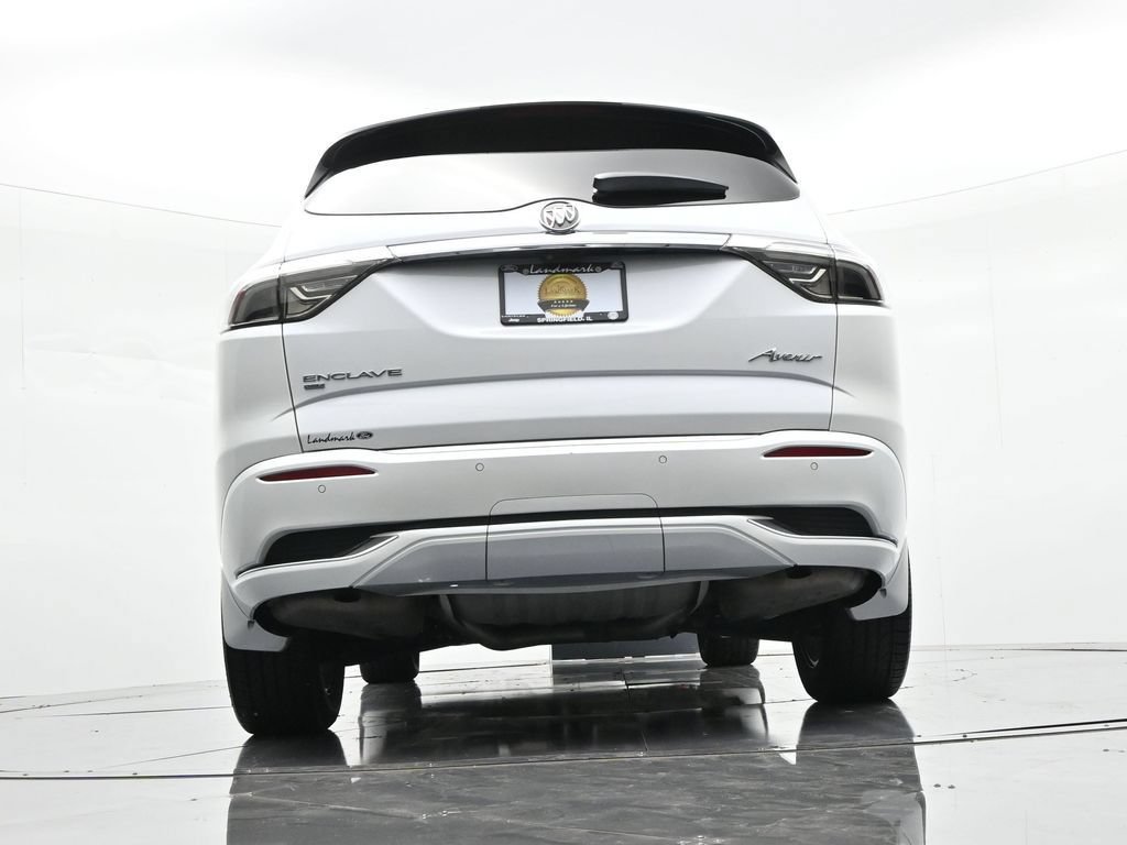 Used 2022 Buick Enclave Avenir w/ Avenir Technology Package AWD/4WD image 23