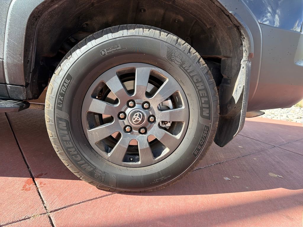 Used 2025 Toyota Land Cruiser w/ Premium Package image 36