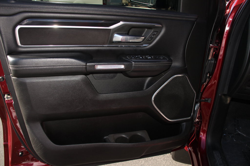 Used 2022 RAM 1500 Laramie w/ Sport Appearance Package AWD/4WD image 22