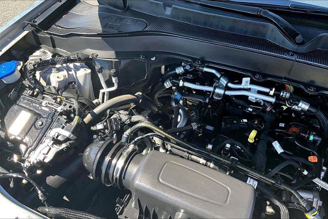 Certified 2023 Ford Explorer XLT RWD image 35
