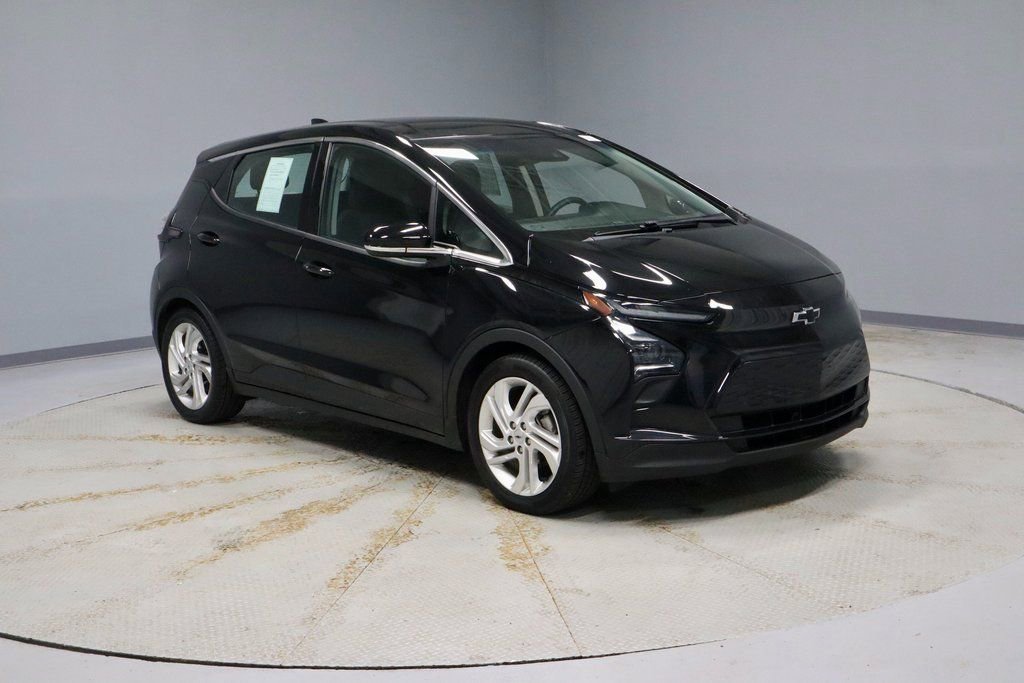 Used 2023 Chevrolet Bolt LT w/ Driver Confidence Package image 7