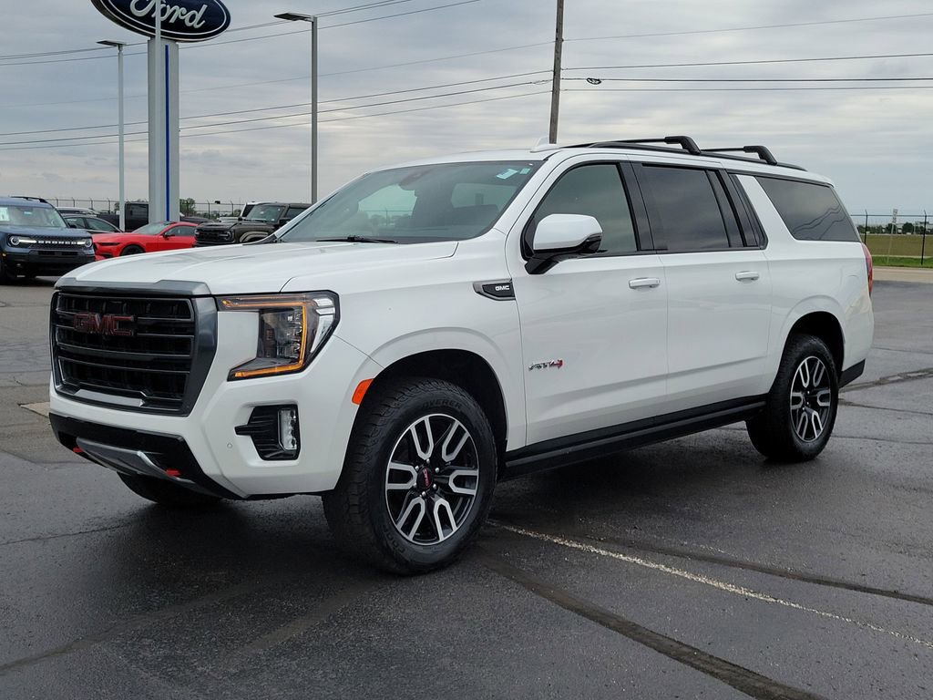 Used 2021 GMC Yukon XL AT4 w/ AT4 Premium Package AWD/4WD image 8