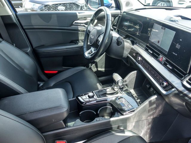 Used 2024 Kia Sportage EX FWD image 29