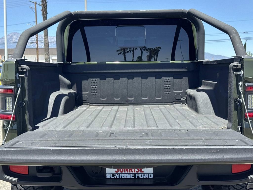 Used 2021 Jeep Gladiator Sport AWD/4WD image 28