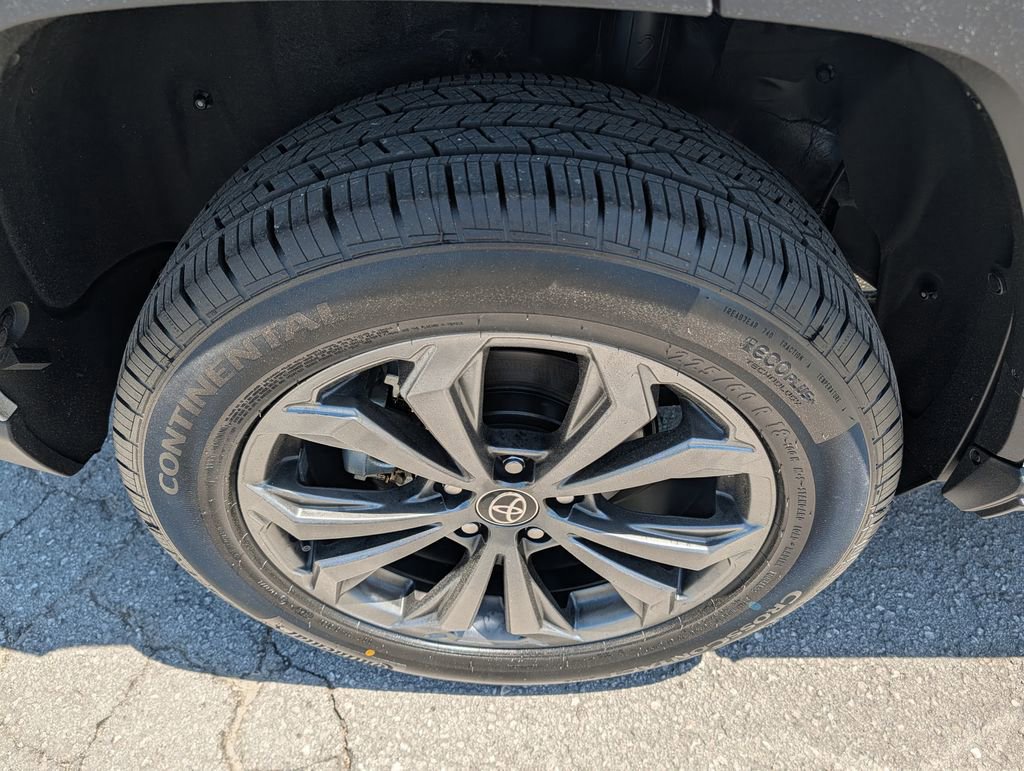 Used 2023 Toyota RAV4 Limited AWD/4WD image 31