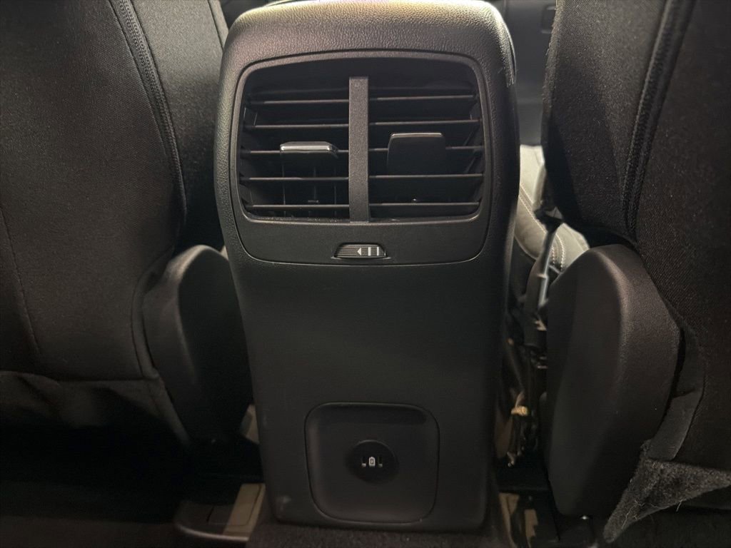 Certified 2025 Ford Escape Active AWD/4WD image 12