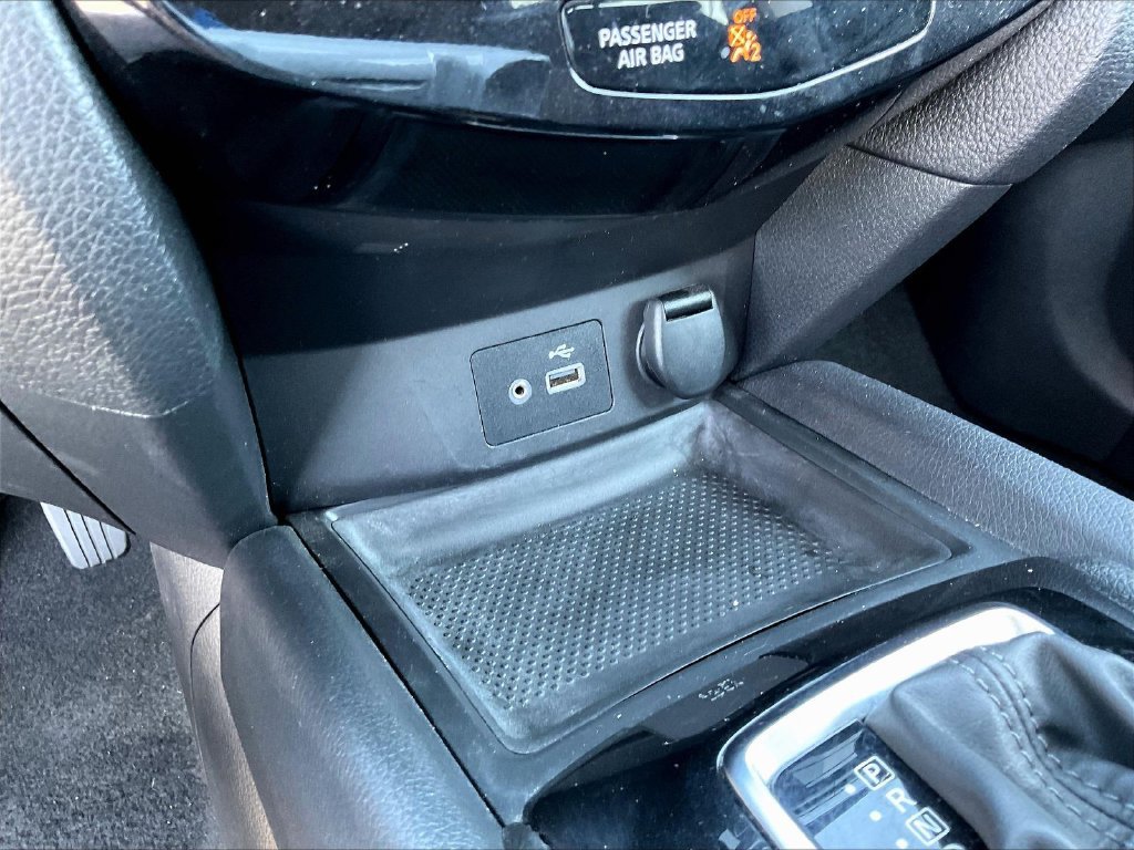 Used 2020 Nissan Rogue SV AWD/4WD image 12
