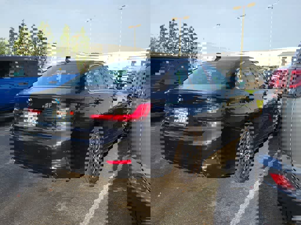 Used 2019 BMW 330i Sedan w/ Convenience Package image 8