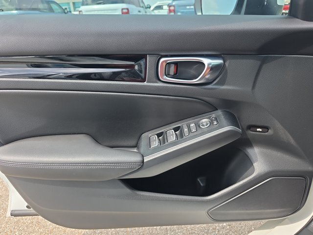 Used 2023 Honda Civic Touring image 18