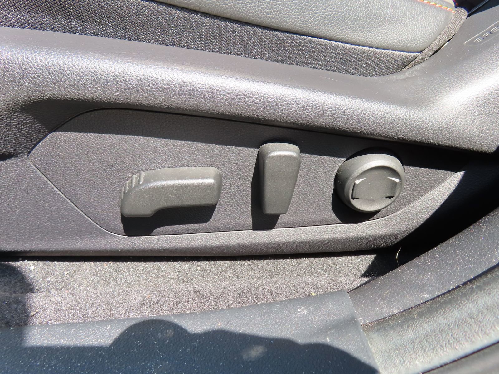 Used 2024 Subaru Crosstrek 2.5i Limited AWD/4WD image 28