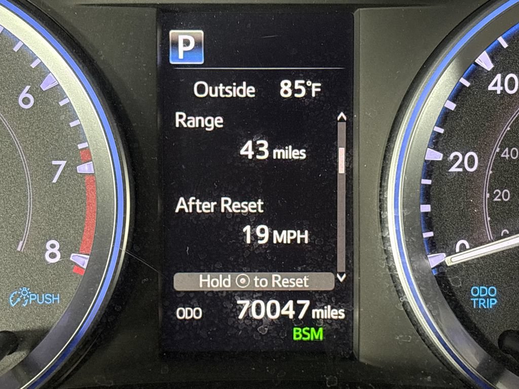 Used 2019 Toyota Highlander XLE FWD image 22