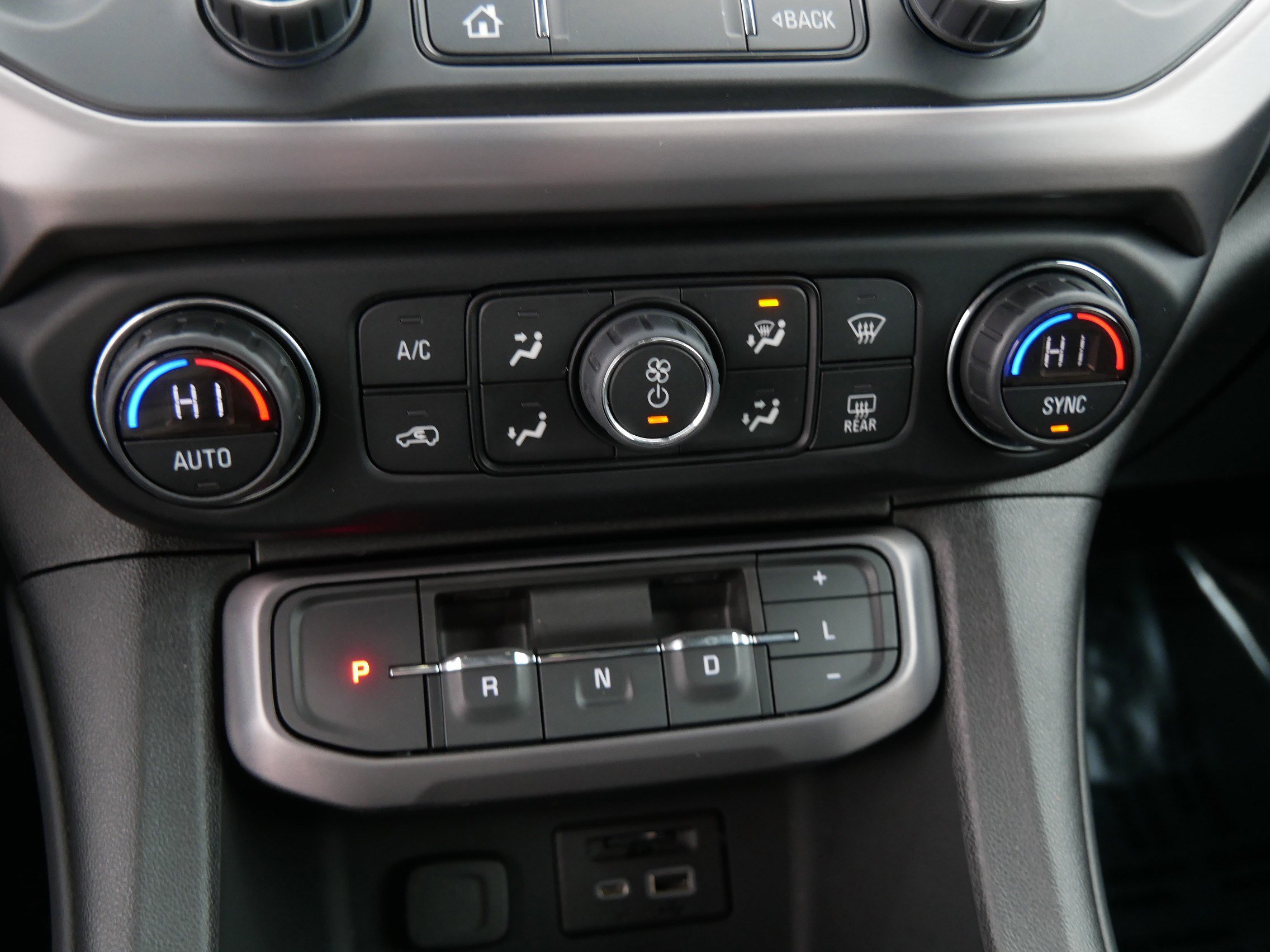 Used 2022 GMC Acadia AT4 w/ Trailering Package image 23