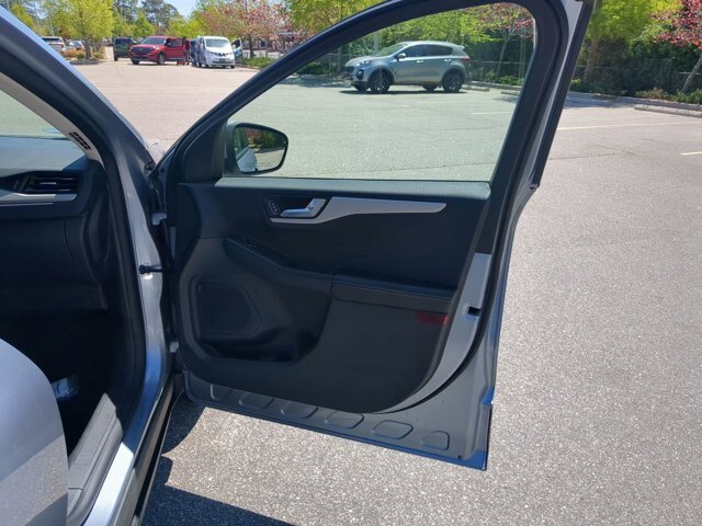 Certified 2022 Ford Escape SEL w/ Technology Package FWD image 34