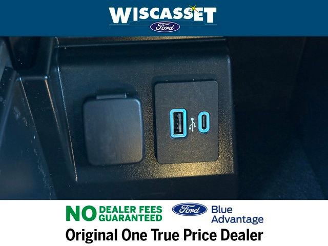 Certified 2022 Ford Explorer XLT w/ Equipment Group 202A image 21