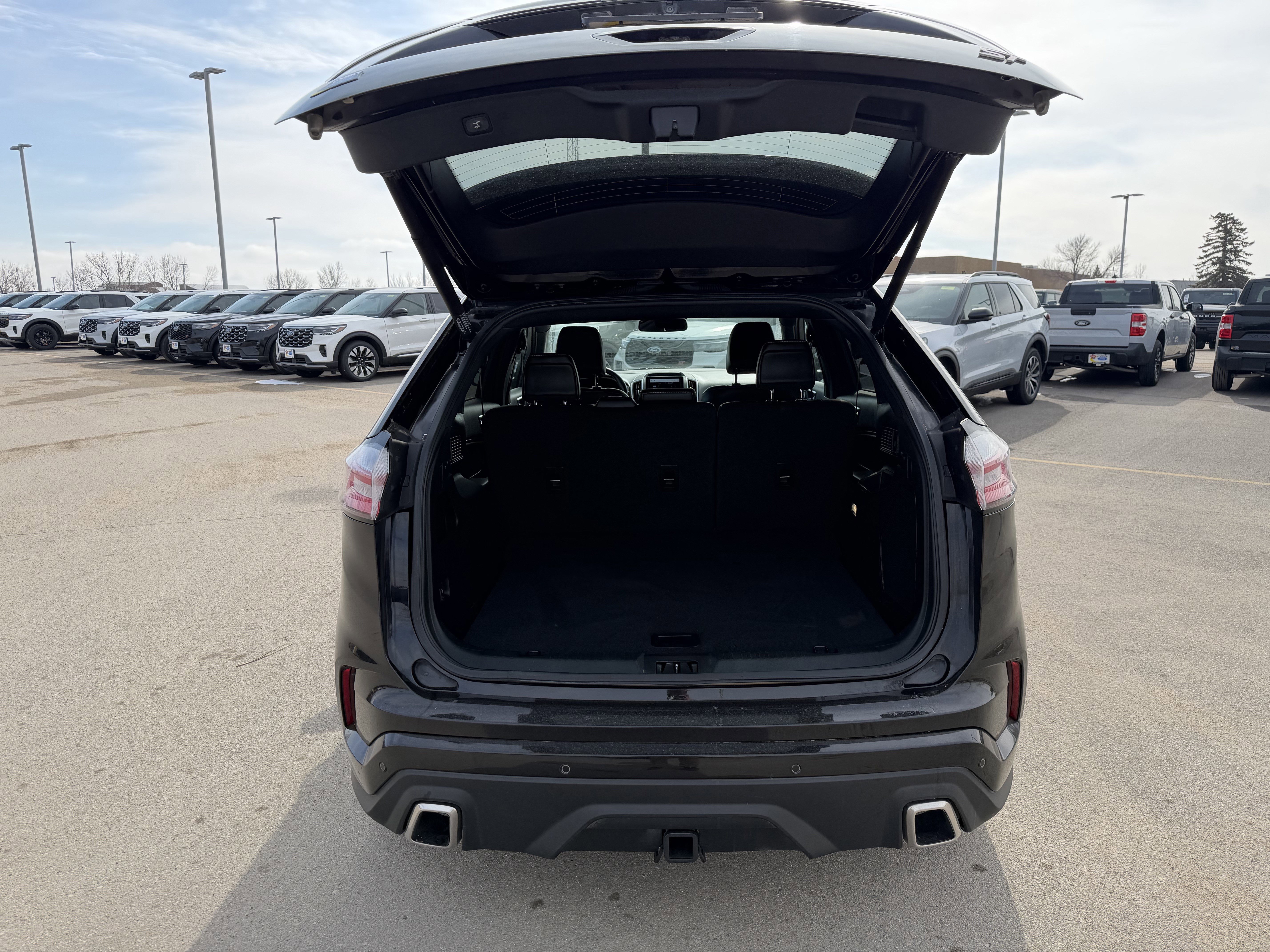 Certified 2022 Ford Edge ST w/ Equipment Group 401A image 22