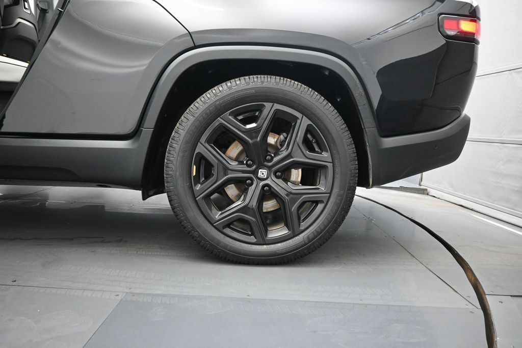 Used 2023 Rivian R1T Adventure AWD/4WD image 16