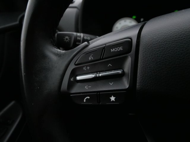 Used 2023 Hyundai Kona Limited AWD/4WD image 20