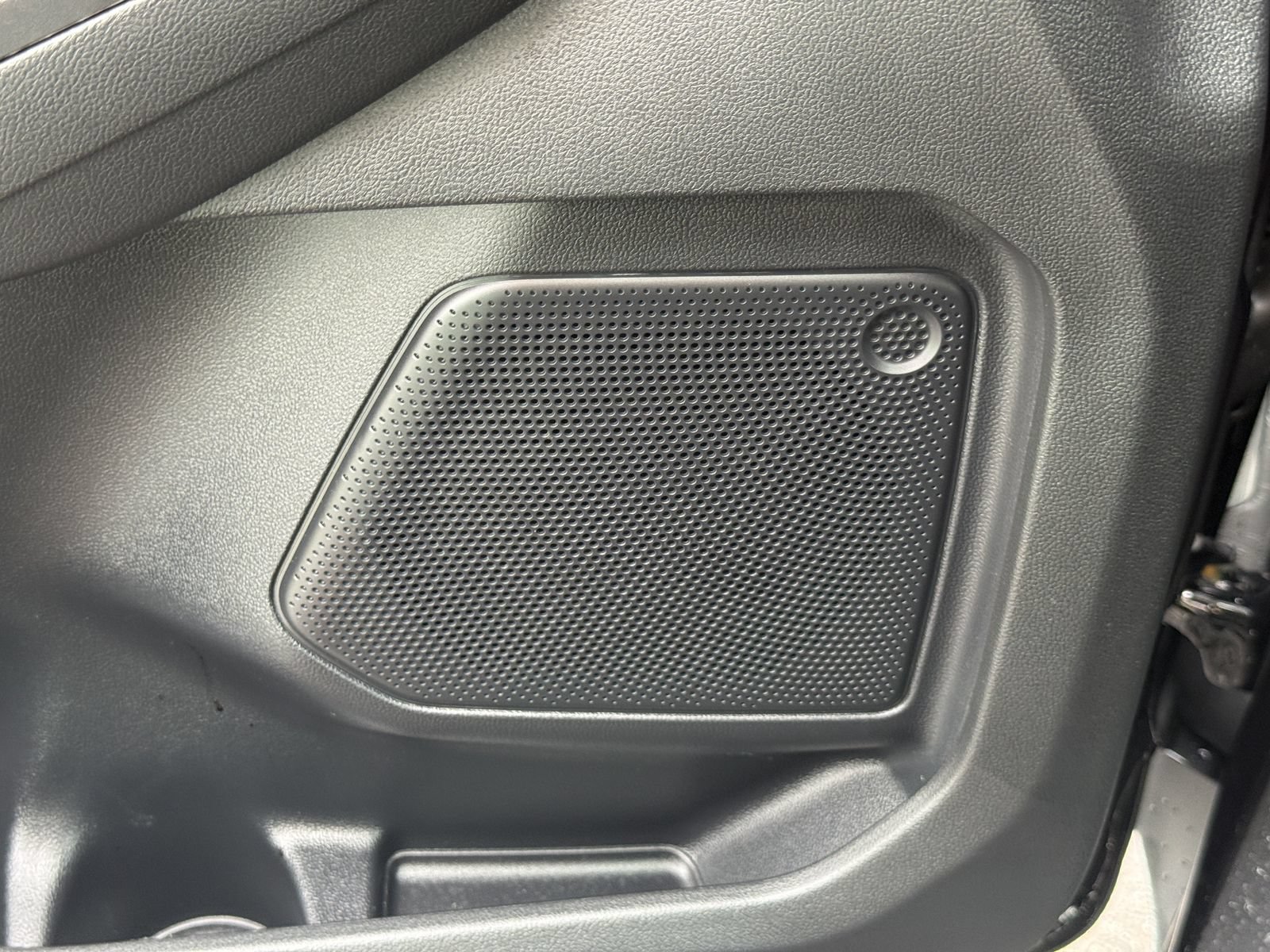 Certified 2025 Ford Escape Active FWD image 21