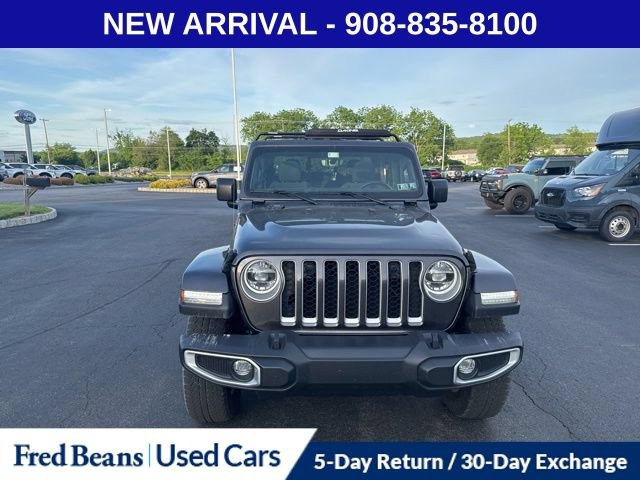 Used 2022 Jeep Gladiator Overland w/ LED Lighting Group AWD/4WD video 2
