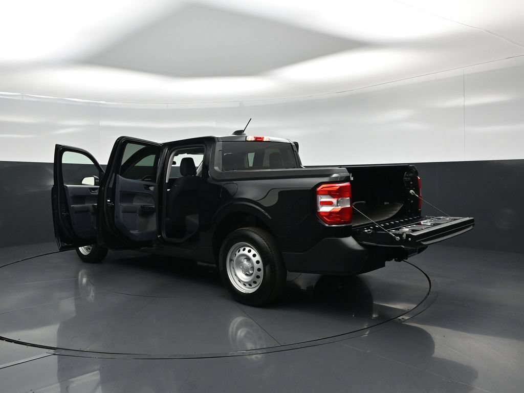 Certified 2025 Ford Maverick XL FWD image 28