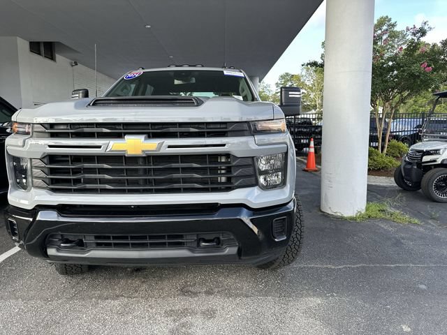 Used 2024 Chevrolet Silverado 2500 Custom w/ Custom Value Package AWD/4WD image 9