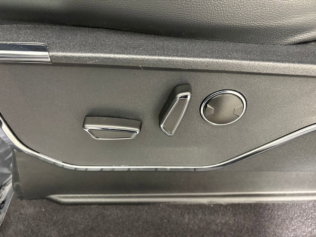 Certified 2023 Ford F150 Lariat w/ Equipment Group 502A High image 15