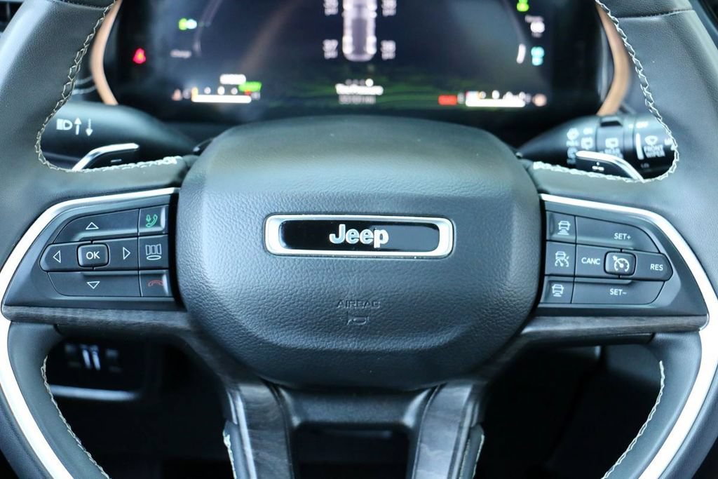 Used 2024 Jeep Grand Cherokee Limited 4xe AWD/4WD image 28