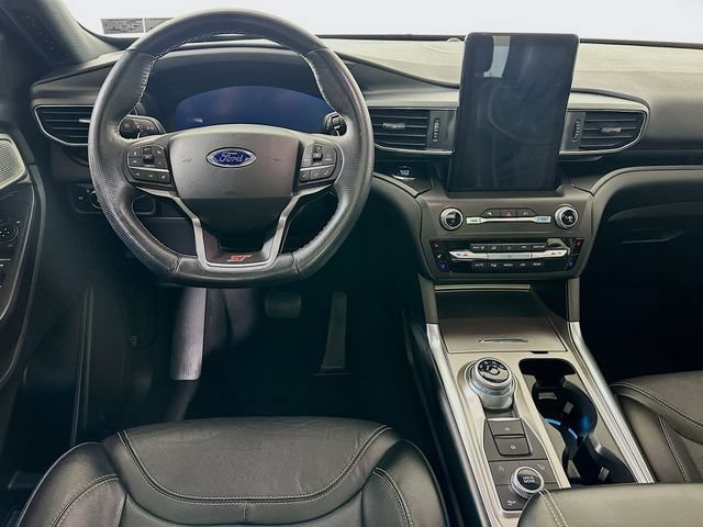 Certified 2020 Ford Explorer ST w/ Premium Technology Package AWD/4WD image 30