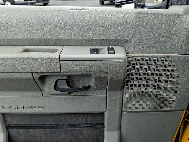 Certified 2022 Ford E-350 and Econoline 350 Super Duty RWD image 10