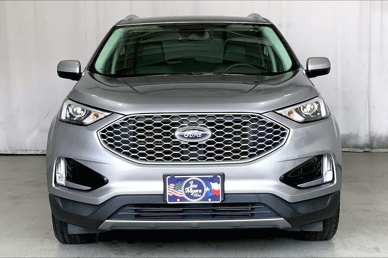 Certified 2023 Ford Edge SEL w/ Convenience Package AWD/4WD image 2