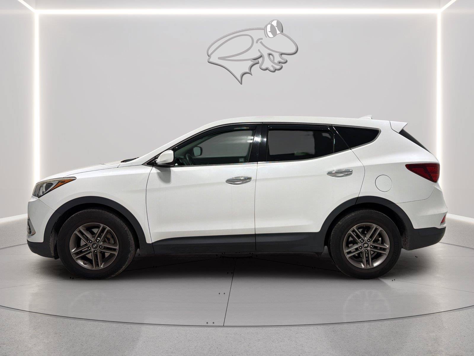 Used 2017 Hyundai Santa Fe Sport w/ Cargo Package AWD/4WD image 2