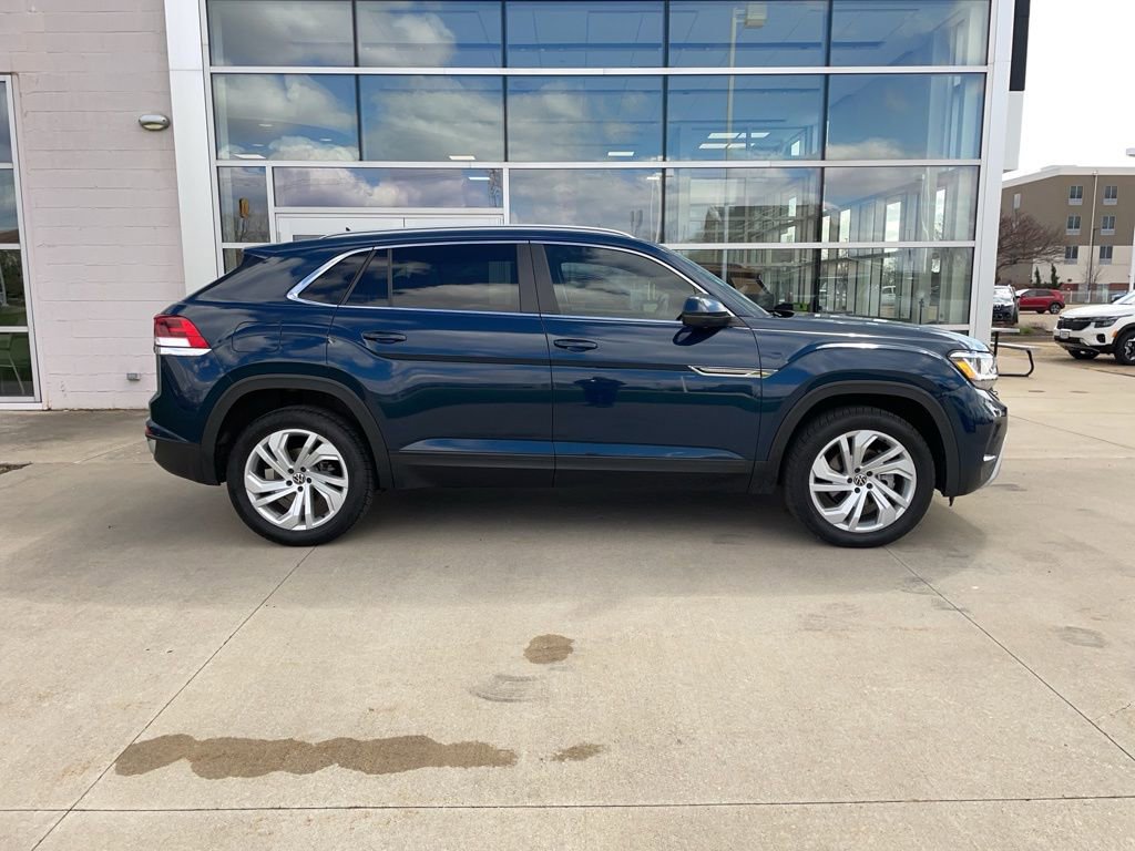 Used 2021 Volkswagen Atlas Cross Sport SEL AWD/4WD image 4
